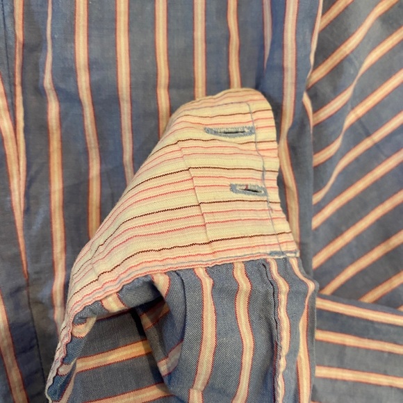 Aeropostale front button down shirt - Picture 2 of 7